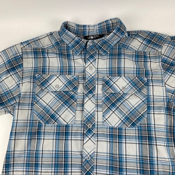 The North Face Button Up Shirt Mens Medium Blue Plaid Snap Pockets Short Sleeve - Picture 3 of 8